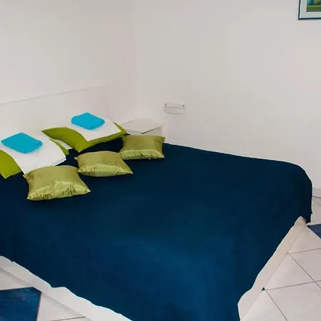 Seafront Oasis Apartament