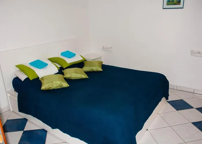 Seafront Oasis Apartament