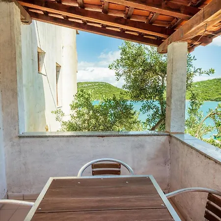 Seafront Oasis Apartment