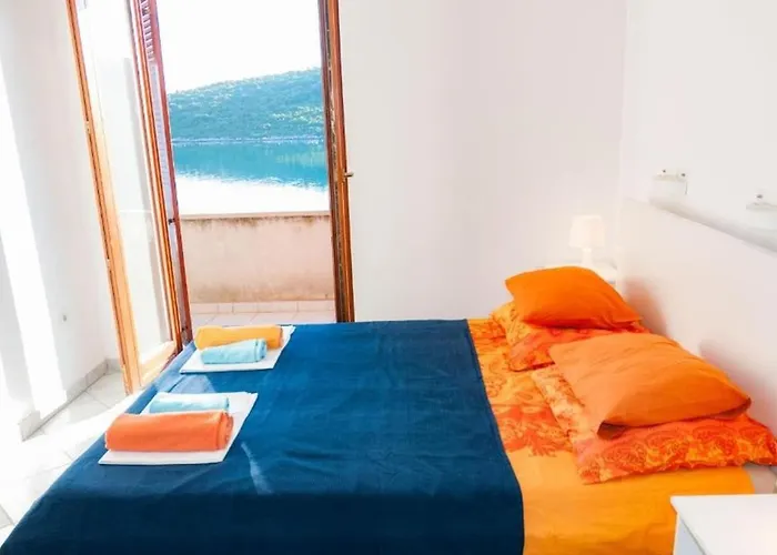 Seafront Oasis Apartmán *