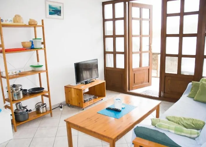 Seafront Oasis Apartmán *